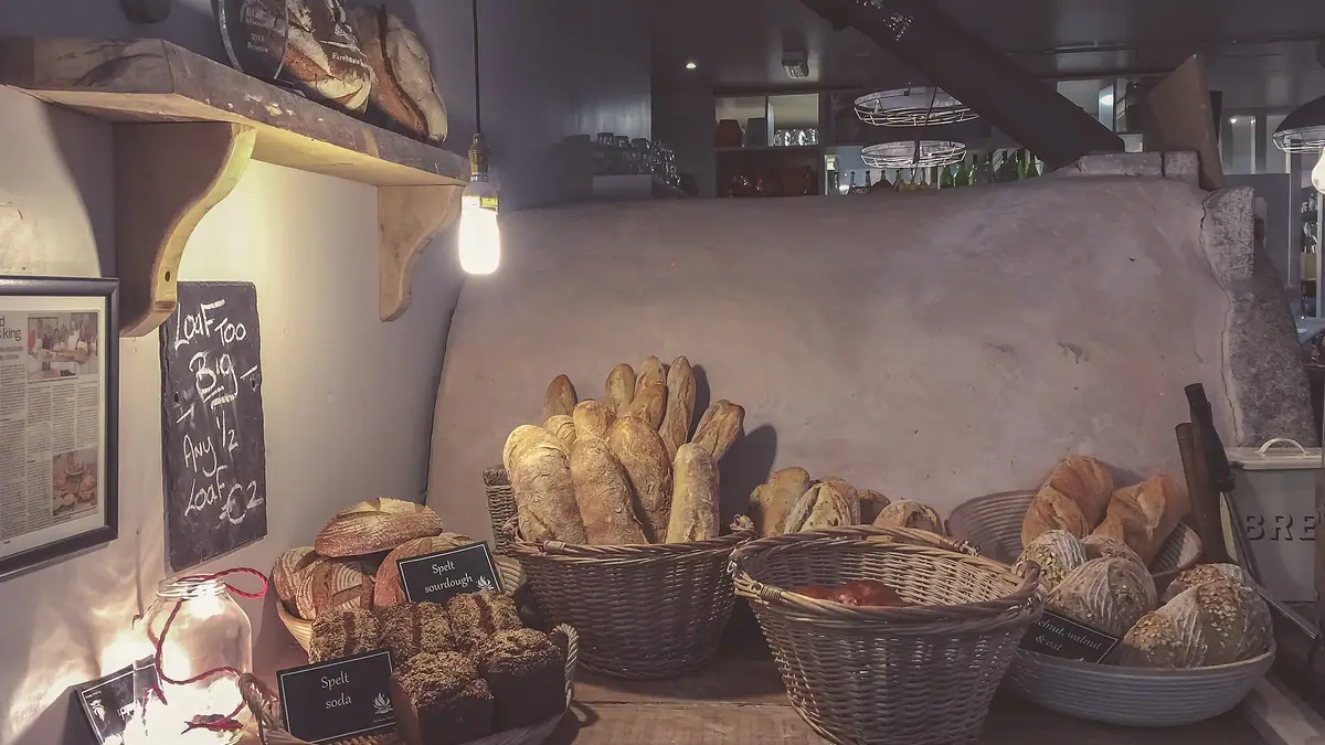 Crumble and Co – artisan bakery in Aldershot town centre